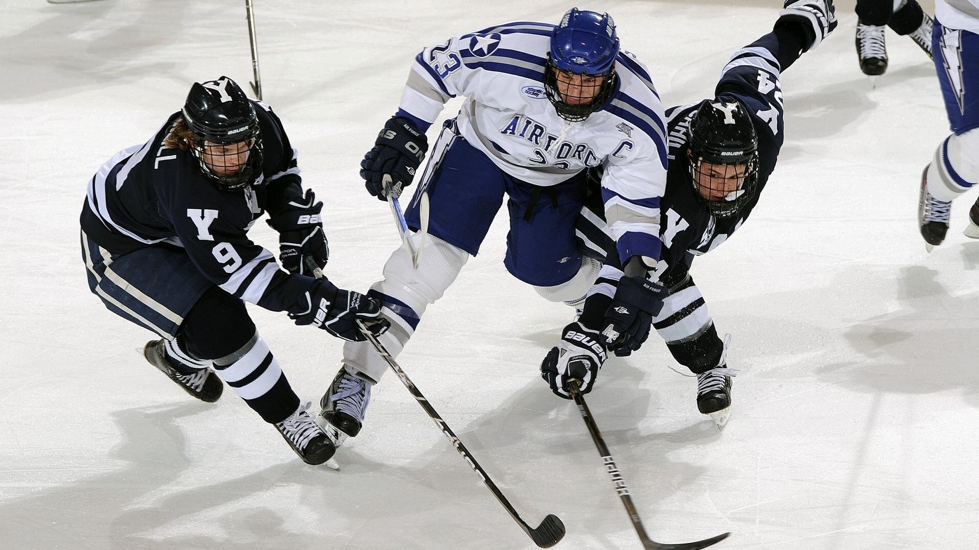 库里家庭篮球挑战赛引发网友模仿，库里家人